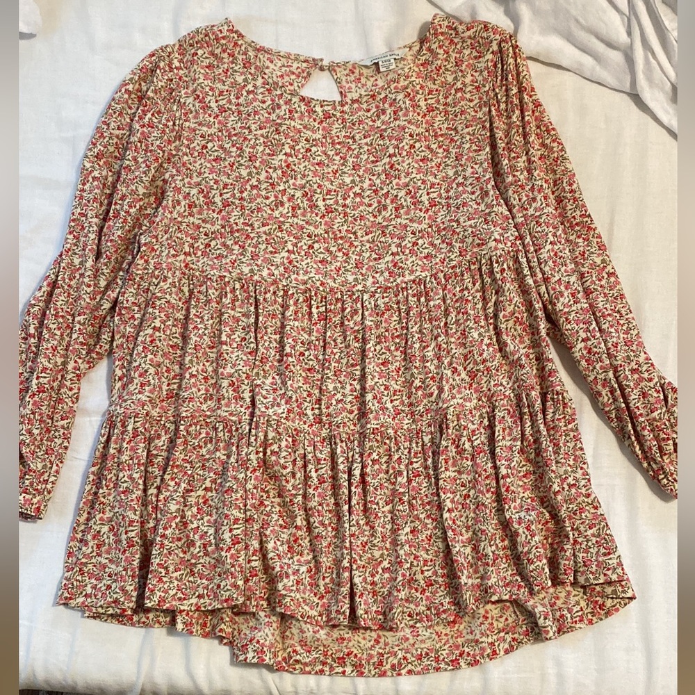 American Eagle Flowy top